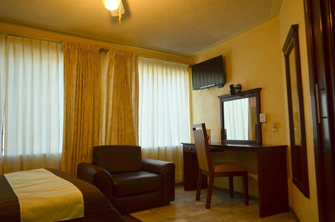 Hotel Flamingo Kristal Irapuato Exterior foto