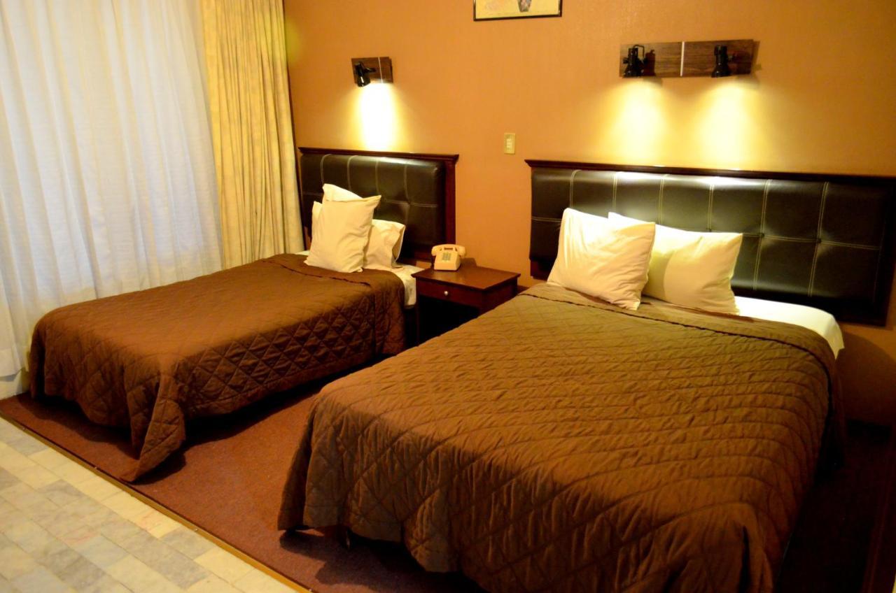 Hotel Flamingo Kristal Irapuato Exterior foto