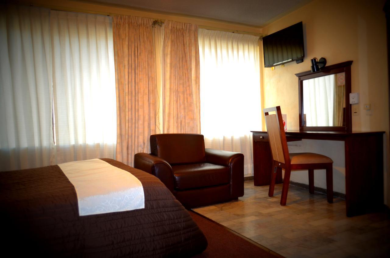 Hotel Flamingo Kristal Irapuato Exterior foto